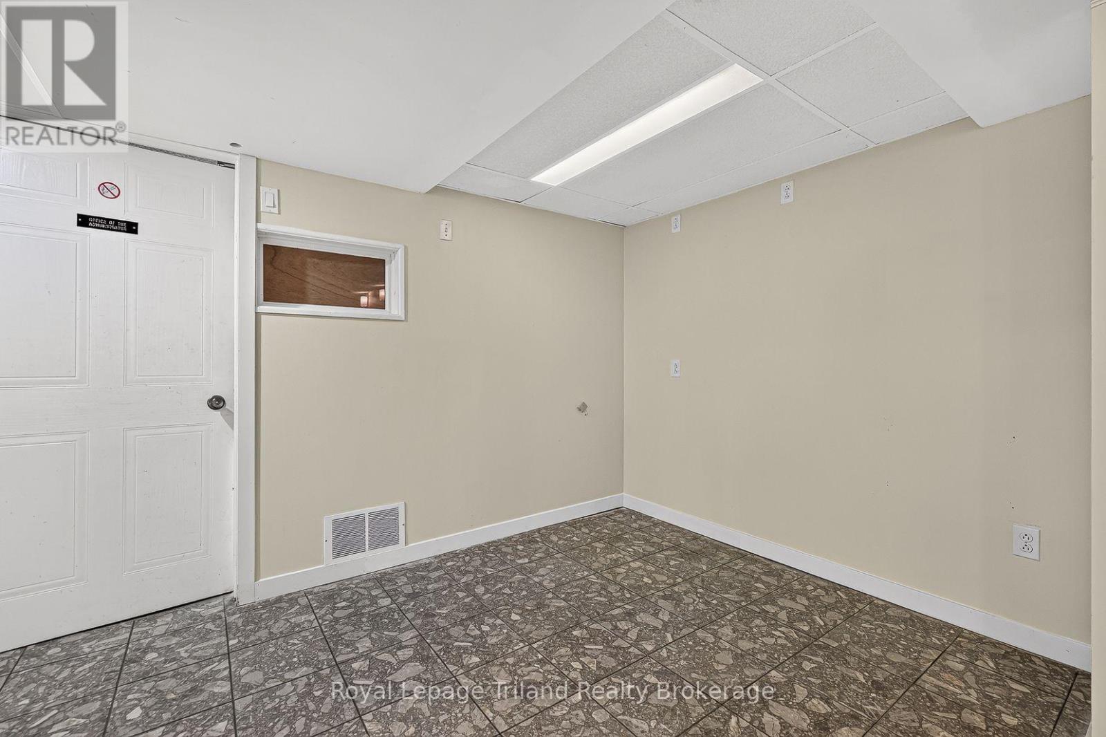 43 Dundee Court, London South (South G), Ontario  N6C 5E4 - Photo 34 - X13831286