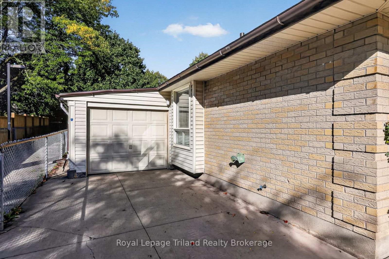 43 Dundee Court, London South (South G), Ontario  N6C 5E4 - Photo 38 - X13831286