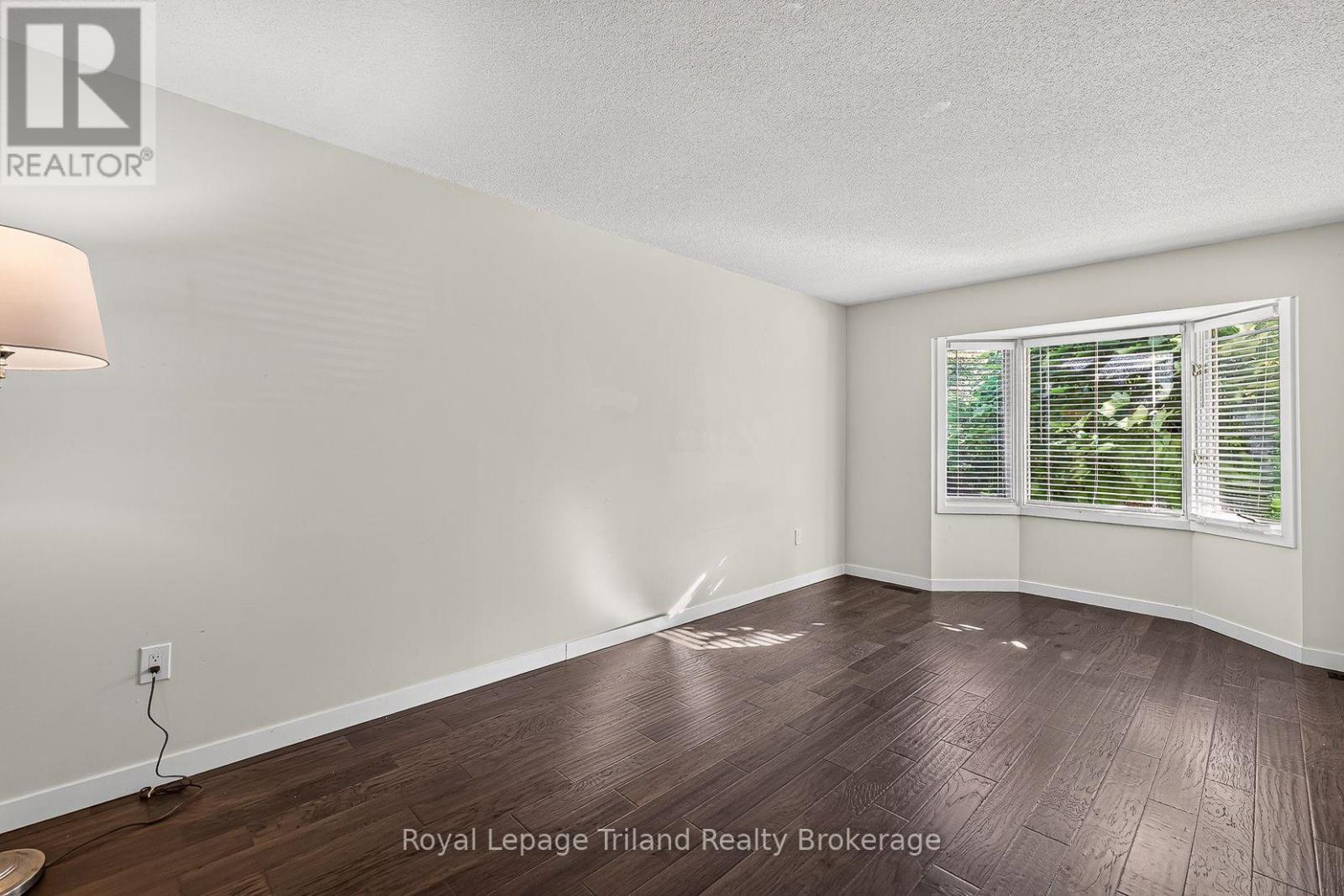 43 Dundee Court, London South (South G), Ontario  N6C 5E4 - Photo 8 - X13831286
