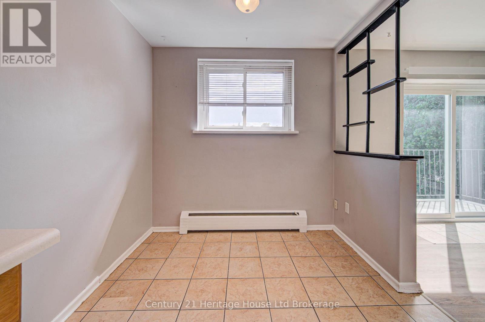 401 - 770 Hughson Street, Woodstock (Woodstock - North), Ontario  N4S 4P5 - Photo 10 - X13832388