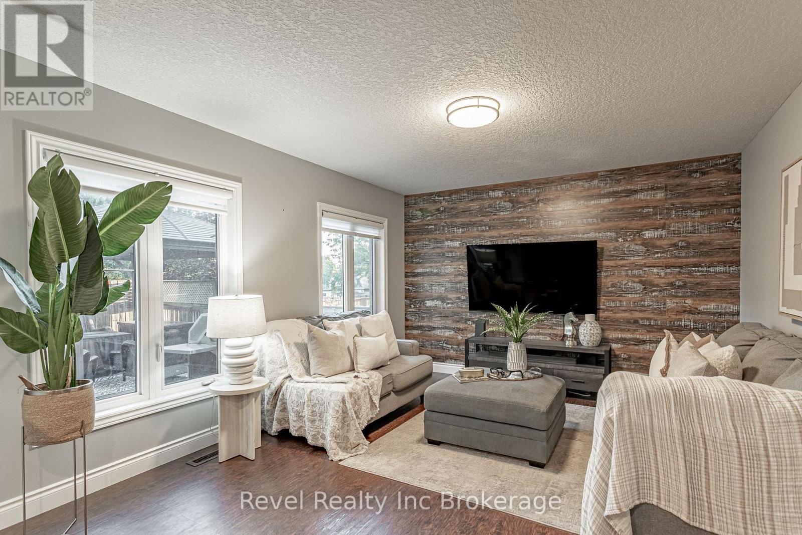 53 Applewood Street, Blandford-Blenheim (Plattsville), Ontario  N0J 1S0 - Photo 14 - X13833616
