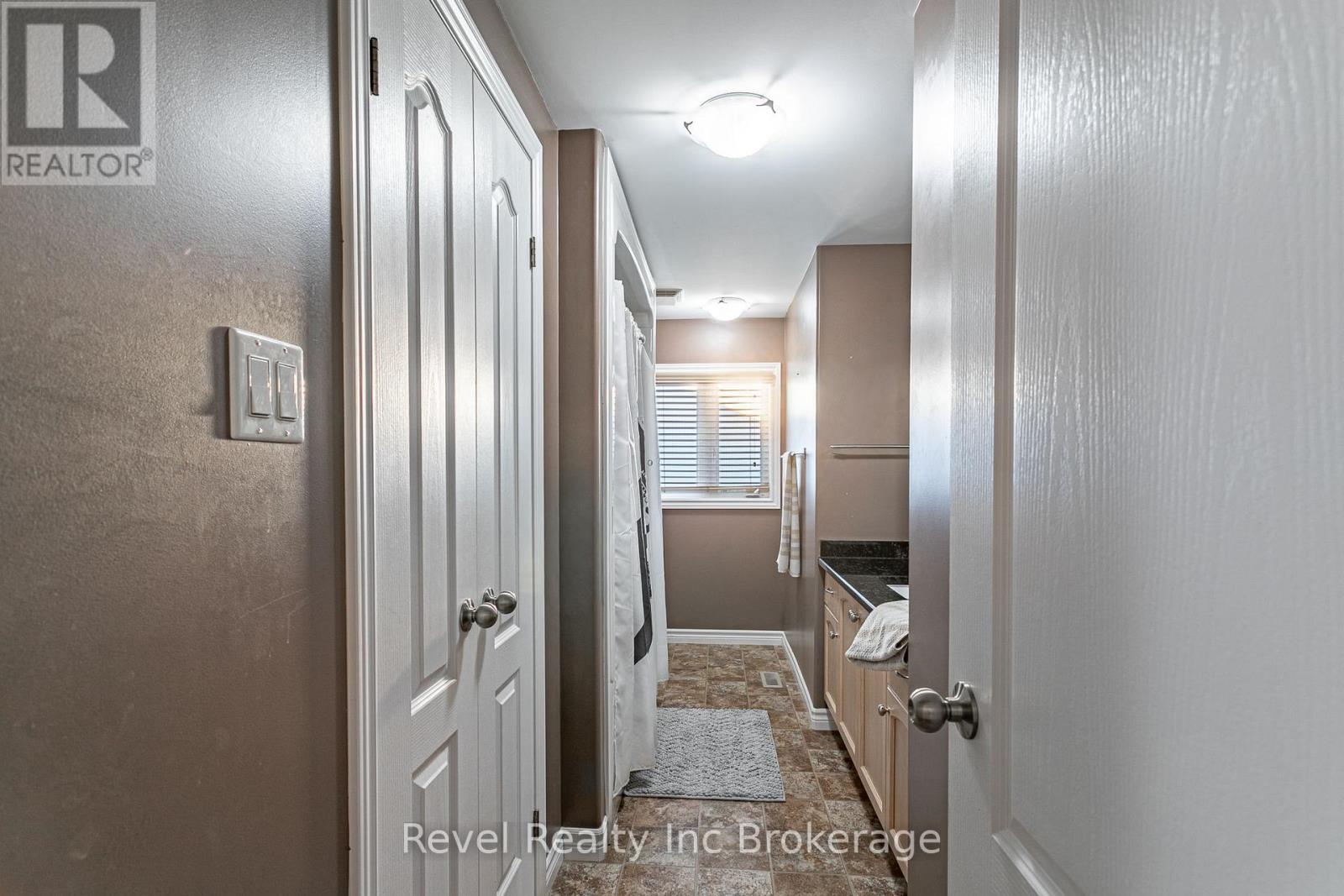53 Applewood Street, Blandford-Blenheim (Plattsville), Ontario  N0J 1S0 - Photo 19 - X13833616