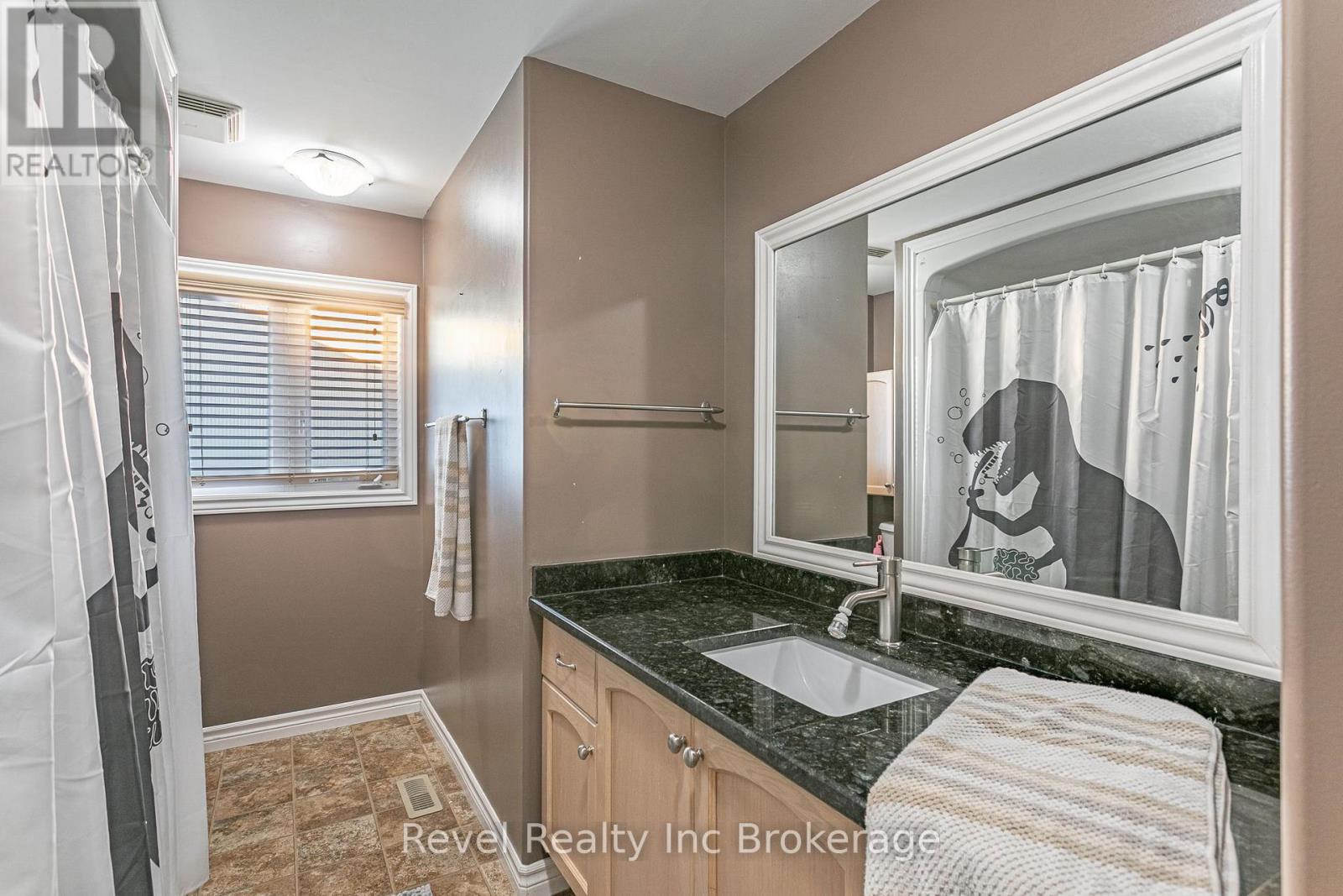 53 Applewood Street, Blandford-Blenheim (Plattsville), Ontario  N0J 1S0 - Photo 20 - X13833616
