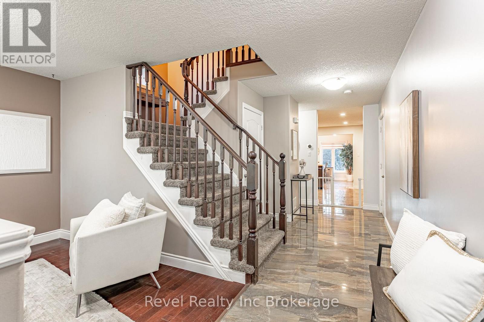 53 Applewood Street, Blandford-Blenheim (Plattsville), Ontario  N0J 1S0 - Photo 6 - X13833616