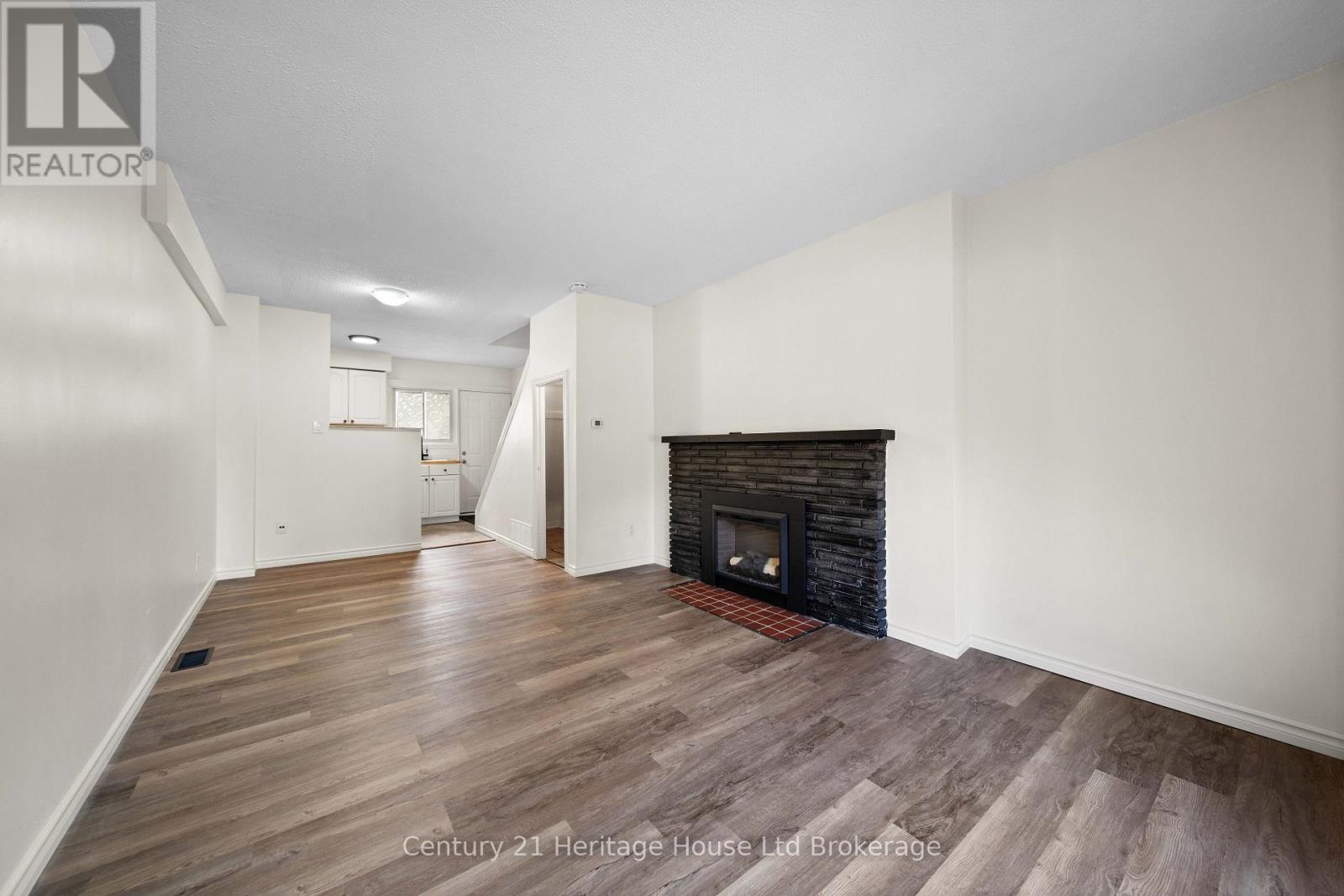 130 - 1090 Kipps Lane, London East (East A), Ontario  N5Y 1V4 - Photo 7 - X13835276