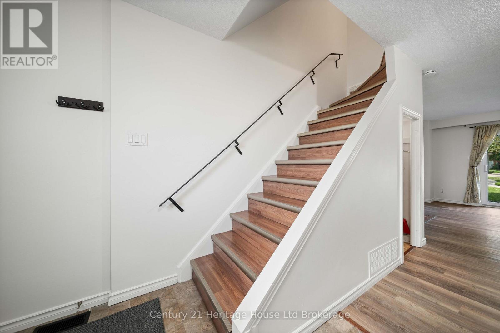 130 - 1090 Kipps Lane, London East (East A), Ontario  N5Y 1V4 - Photo 9 - X13835276