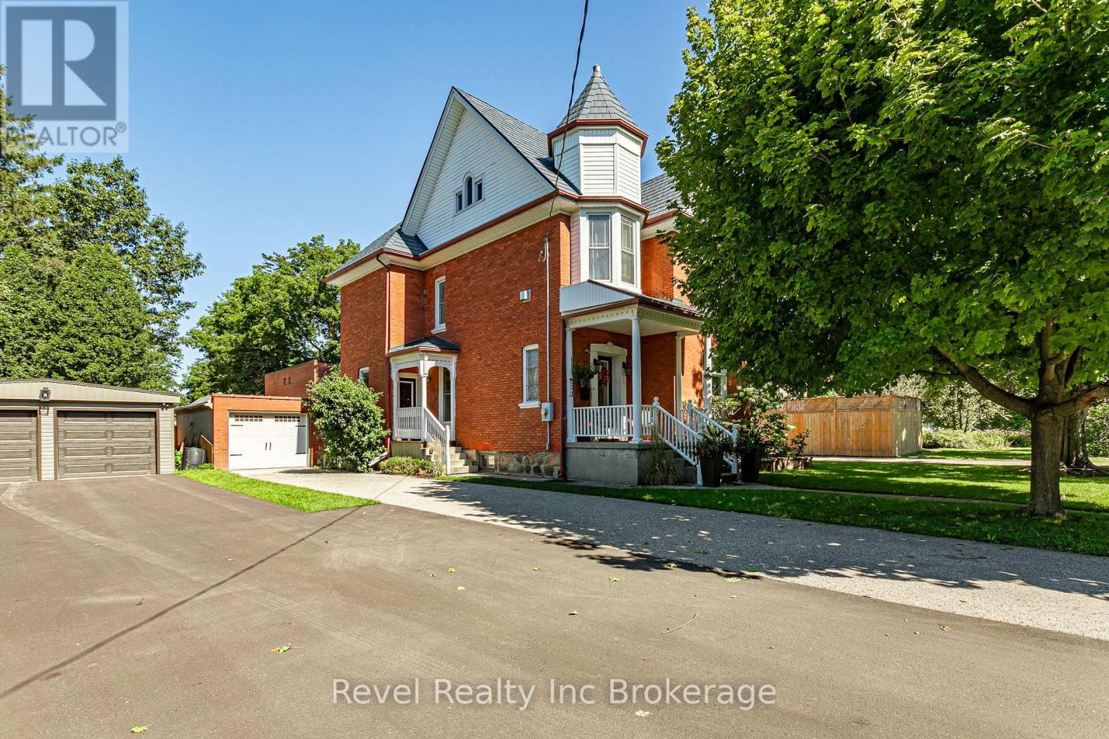 104 Ann Street, Ingersoll (Ingersoll - South), Ontario  N5C 2G3 - Photo 2 - X13838244