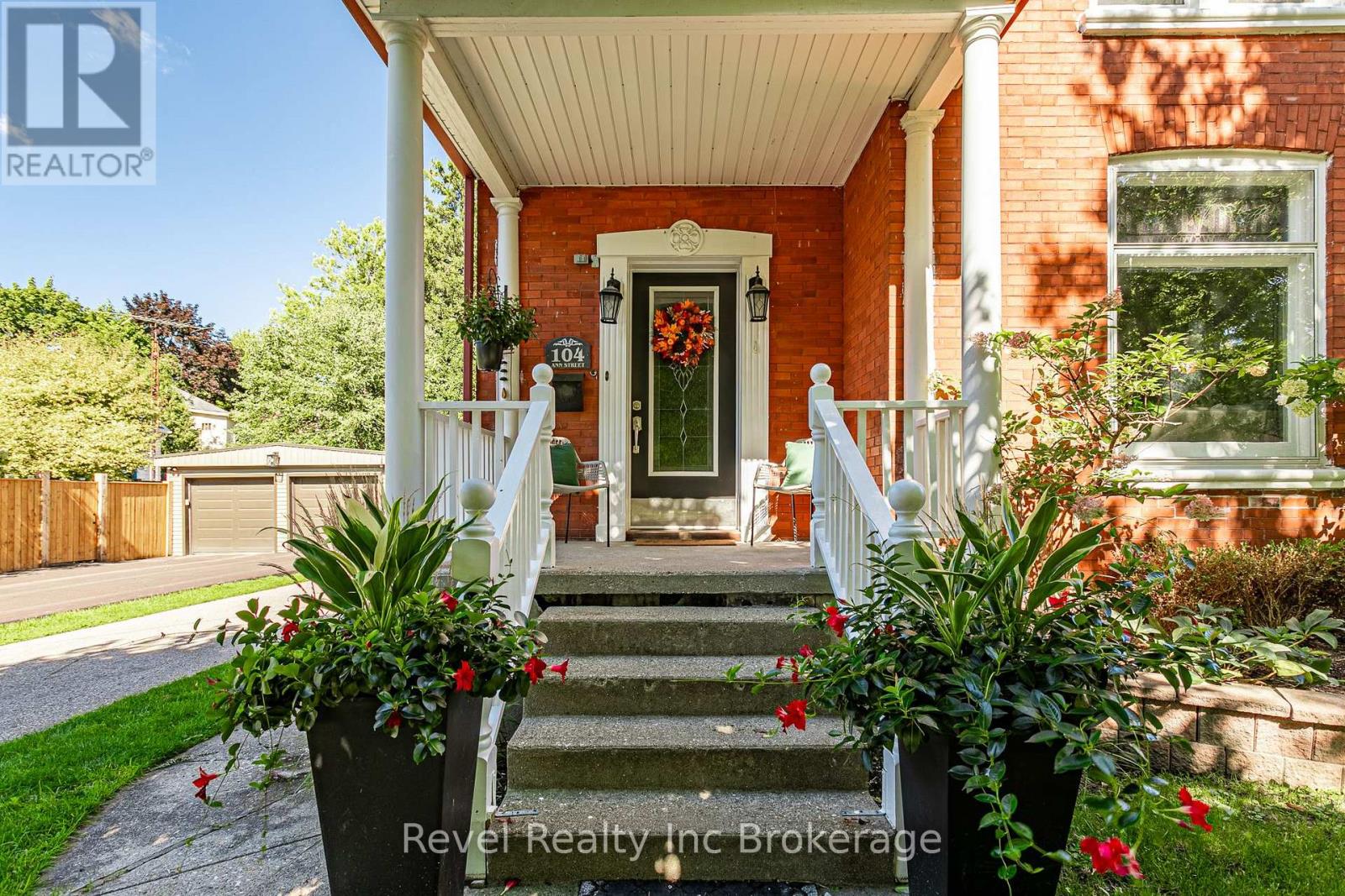 104 Ann Street, Ingersoll (Ingersoll - South), Ontario  N5C 2G3 - Photo 3 - X13838244