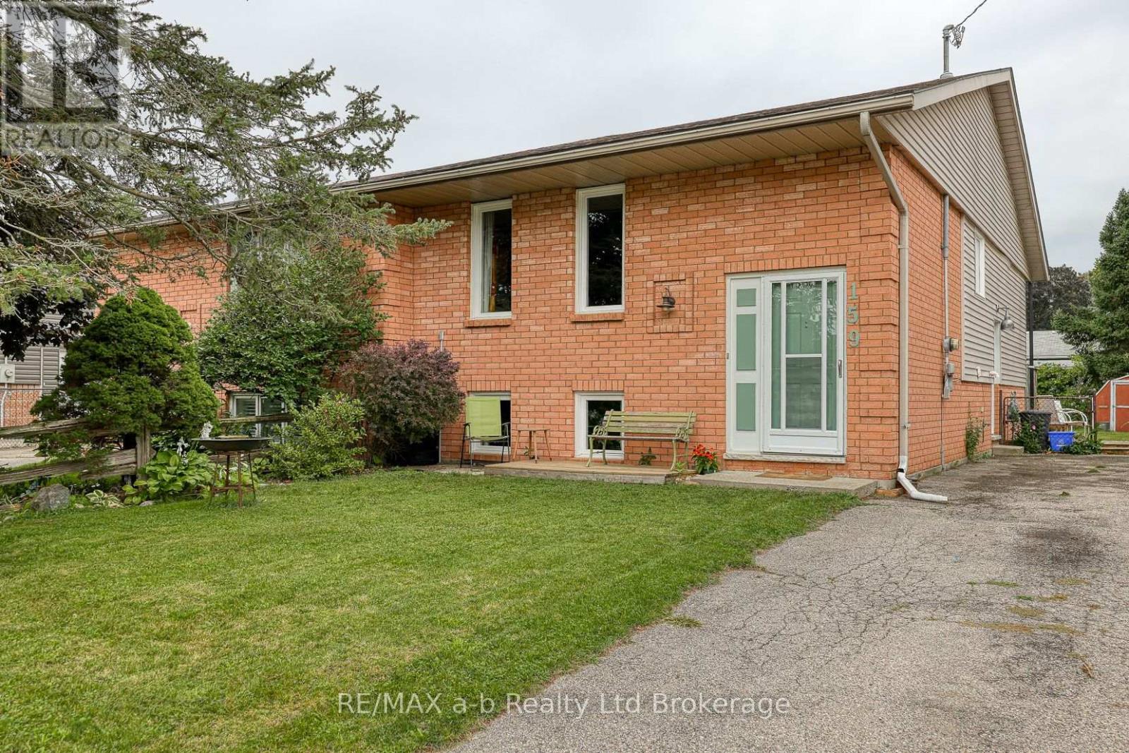 159 Carnegie Street, Ingersoll (Ingersoll - North), Ontario  N5C 1L1 - Photo 2 - X13841478