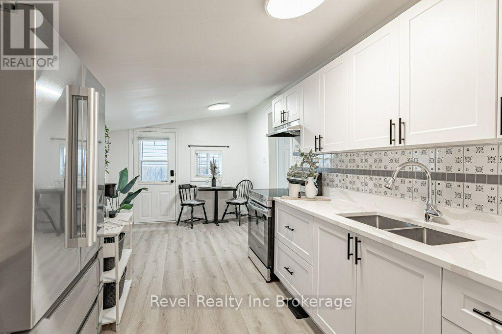 17 Dover Street, Woodstock (Woodstock - South), Ontario  N4S 3L7 - Photo 15 - X13842144