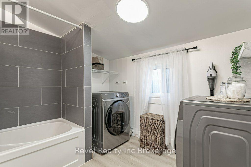 17 Dover Street, Woodstock (Woodstock - South), Ontario  N4S 3L7 - Photo 18 - X13842144