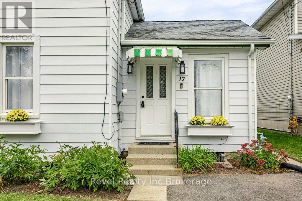17 Dover Street, Woodstock (Woodstock - South), Ontario  N4S 3L7 - Photo 4 - X13842144