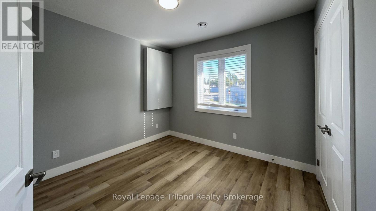 1 - 695 Hayball Street, Woodstock (Woodstock - North), Ontario  N4S 4Z5 - Photo 6 - X13842460