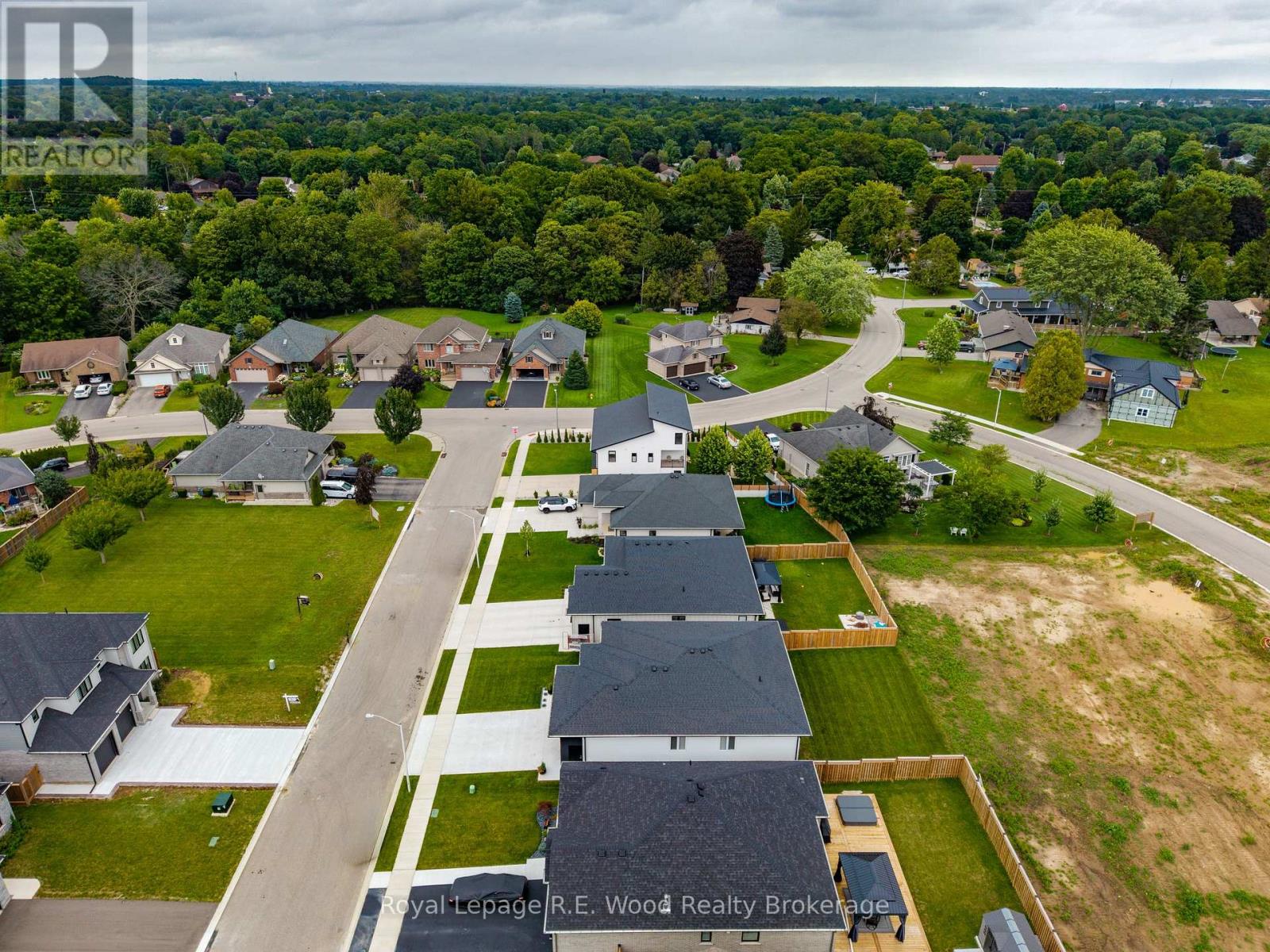 7 Sycamore Drive, Tillsonburg, Ontario  N4G 5S3 - Photo 37 - X13842914