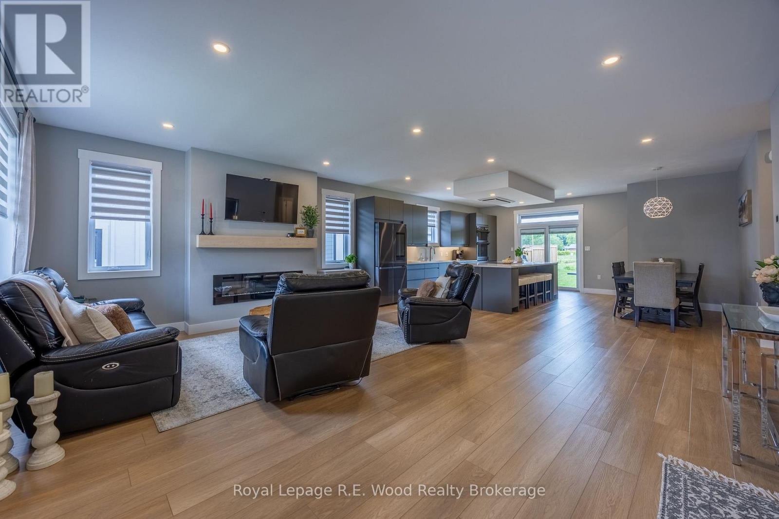 7 Sycamore Drive, Tillsonburg, Ontario  N4G 5S3 - Photo 4 - X13842914