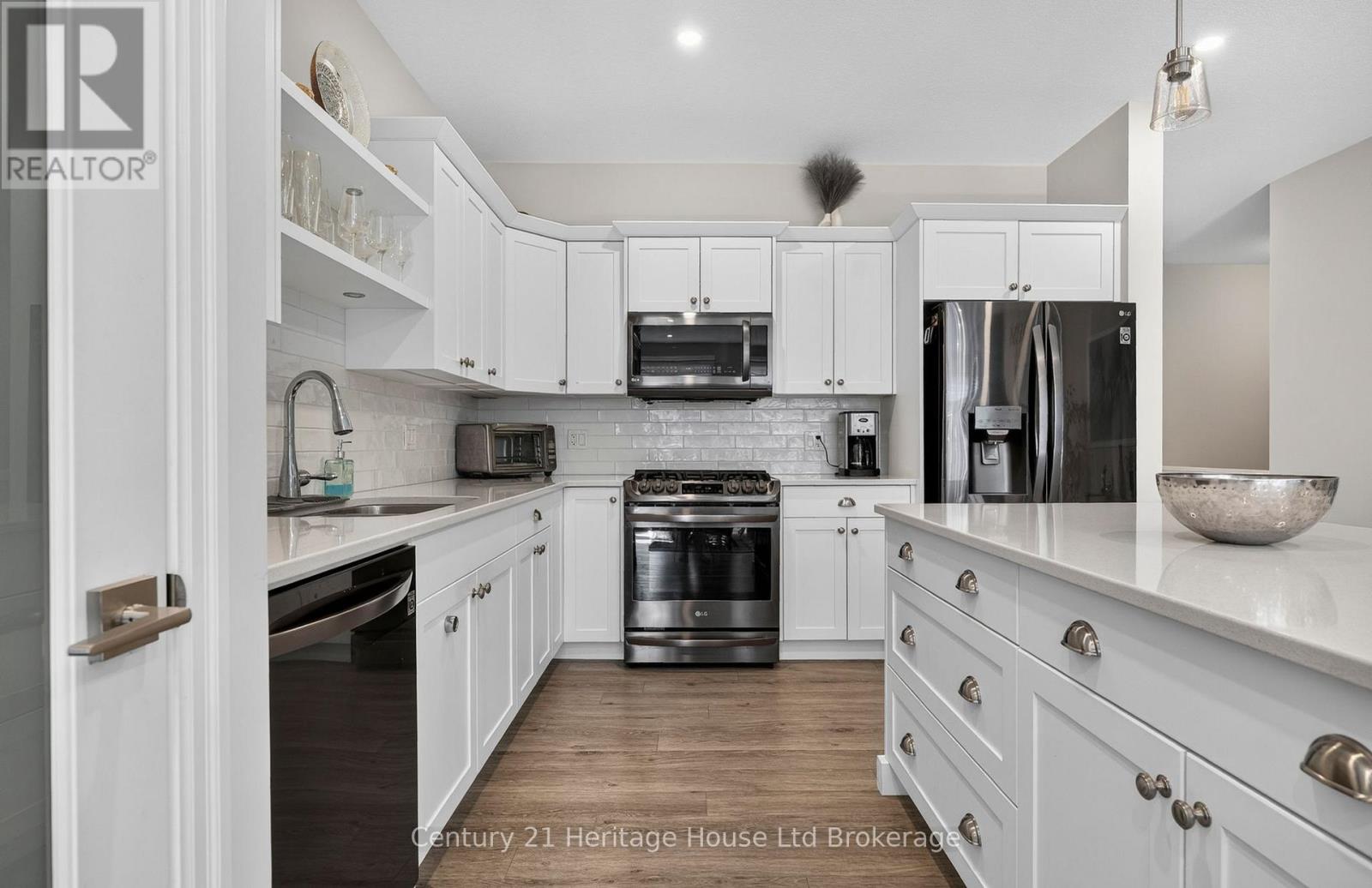 16 Huntley Avenue, Tillsonburg, Ontario  N4G 0J3 - Photo 4 - X13843336