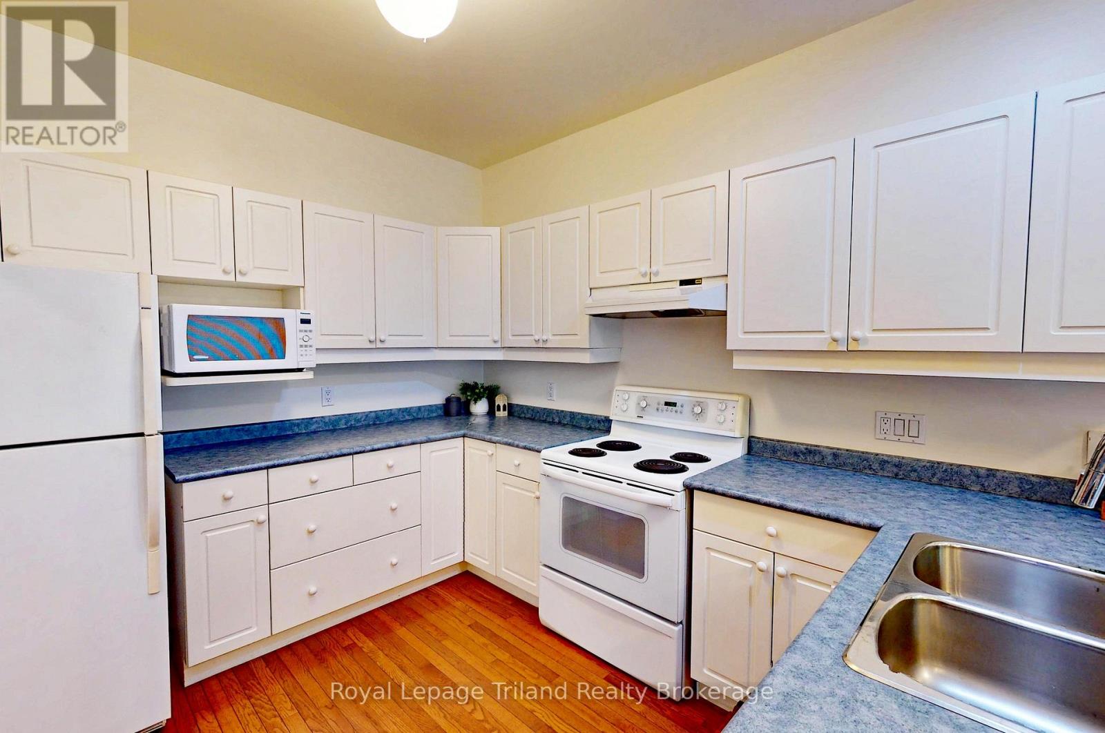 #13 - 491 Nova Scotia Court, Woodstock (Woodstock - South), Ontario  N4S 8Z2 - Photo 8 - X13843578