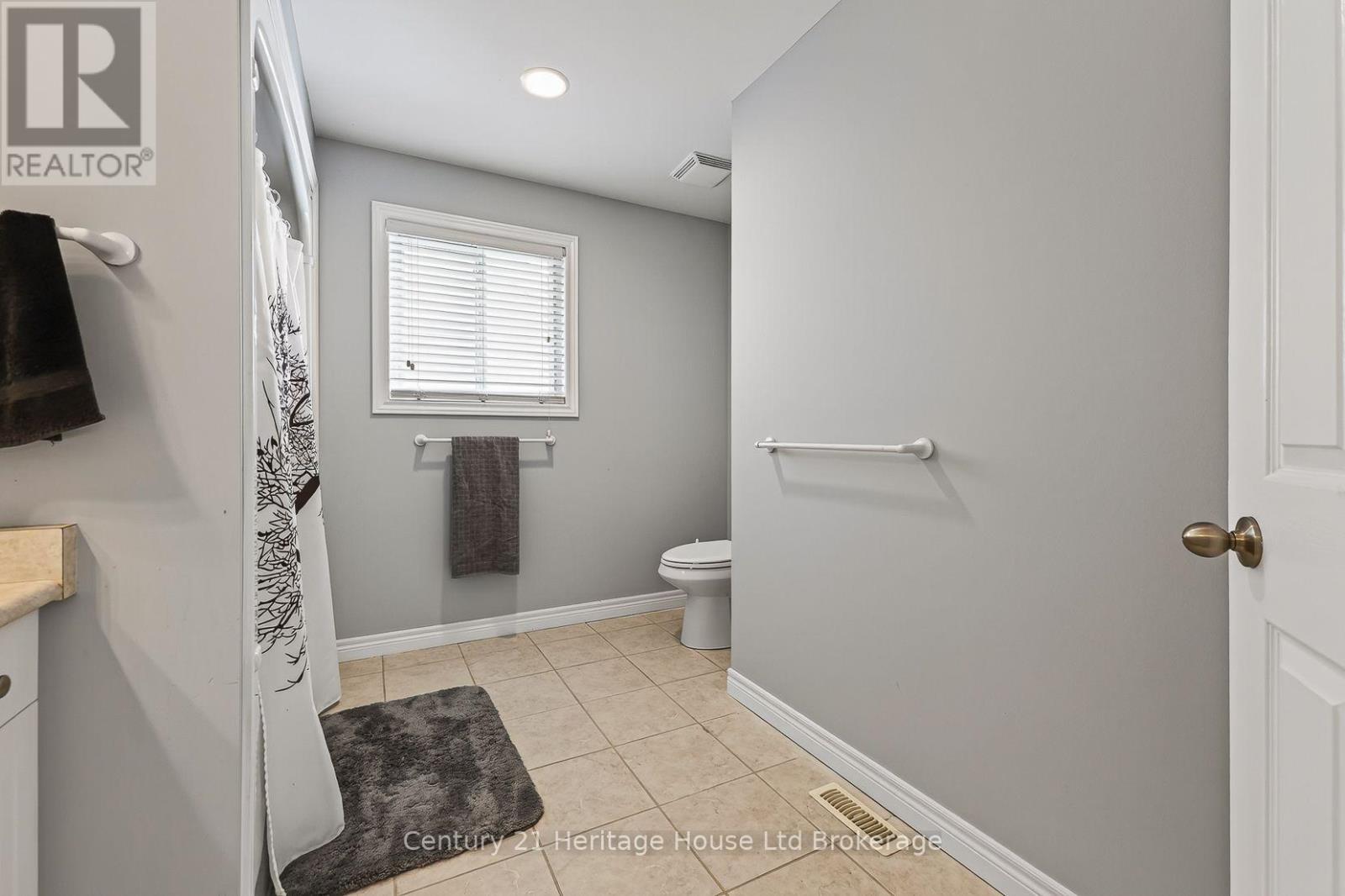 468 Lakeview Drive, Woodstock (Woodstock - North), Ontario  N4T 1V3 - Photo 43 - X13849114