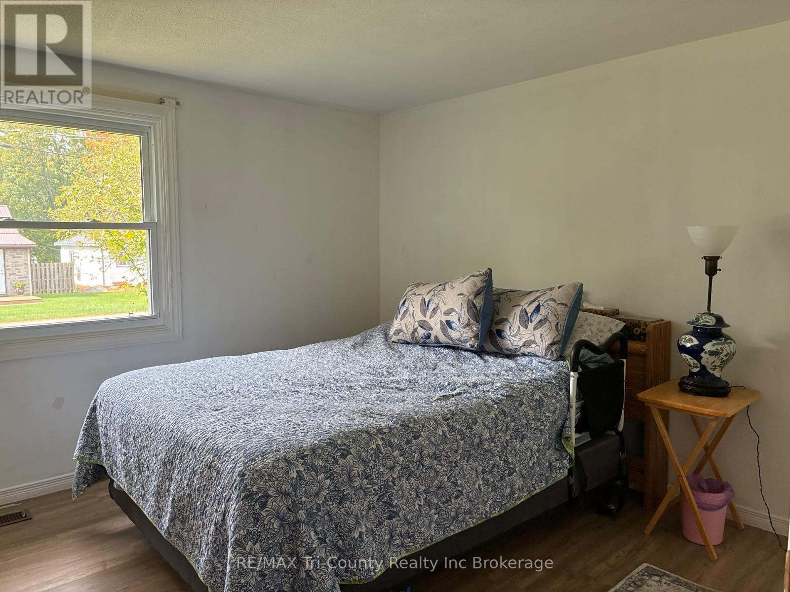 10 Elizabeth Street, Bayham (Port Burwell), Ontario  N0J 1T0 - Photo 11 - X13857436