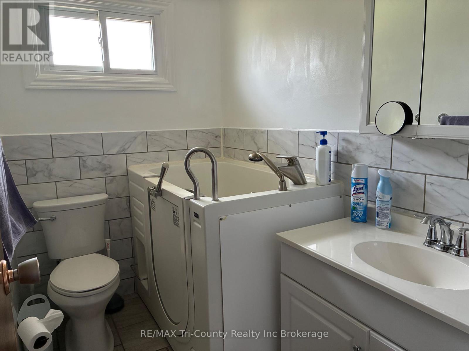 10 Elizabeth Street, Bayham (Port Burwell), Ontario  N0J 1T0 - Photo 13 - X13857436