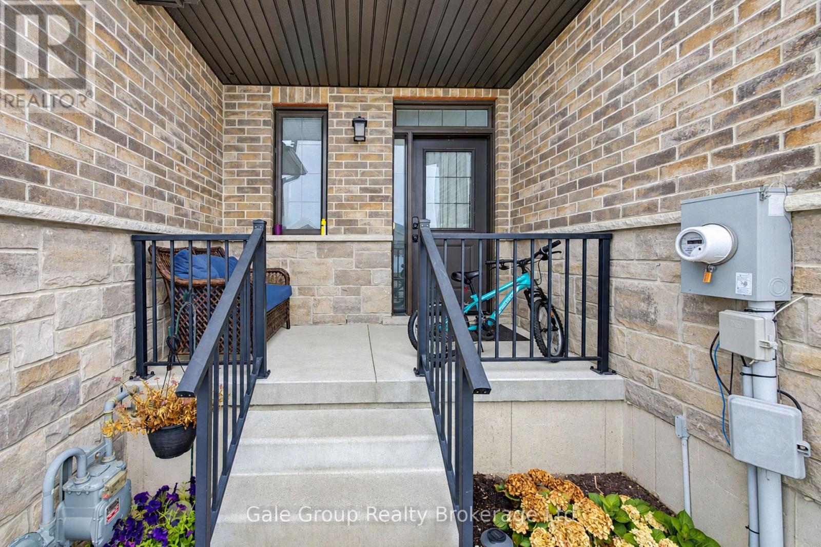 164 Wedgewood Drive, Woodstock (Woodstock - North), Ontario  N4T 0K1 - Photo 3 - X13865366