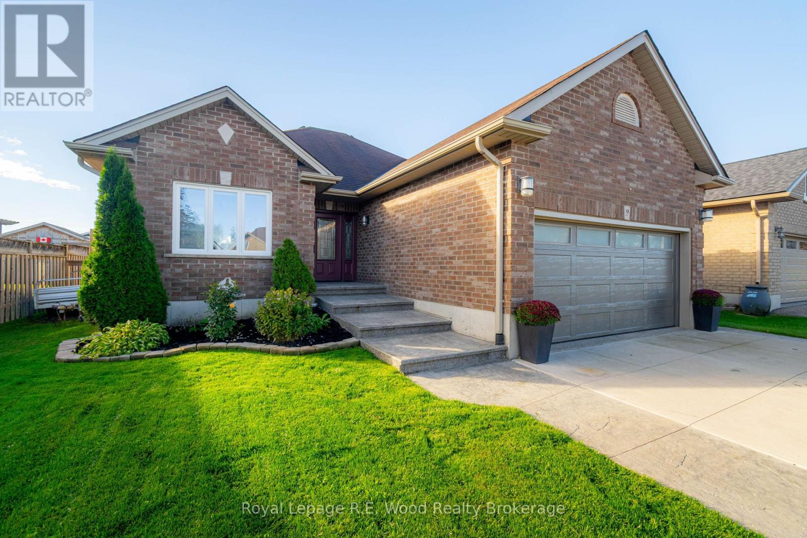 9 Pollard Street, Norwich (Norwich Town), Ontario  N0J 1P0 - Photo 3 - X13865470