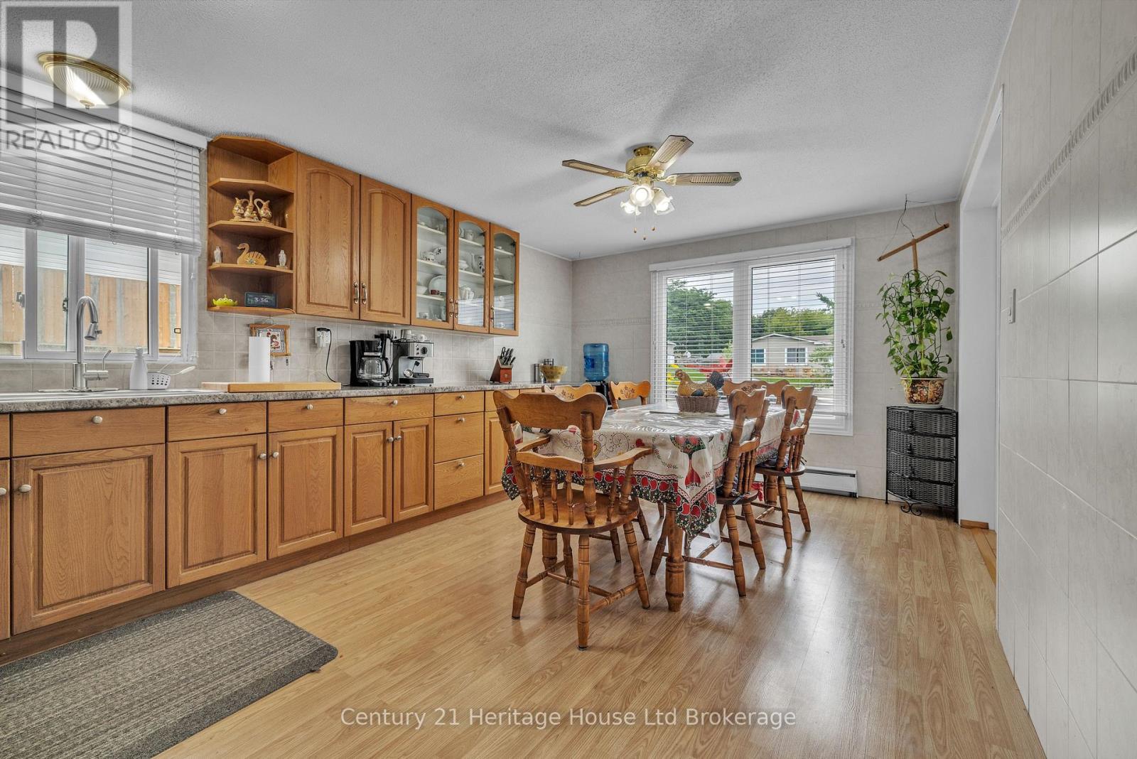 921 Lincoln Drive, Woodstock (Woodstock - South), Ontario  N4S 2N2 - Photo 7 - X13865936