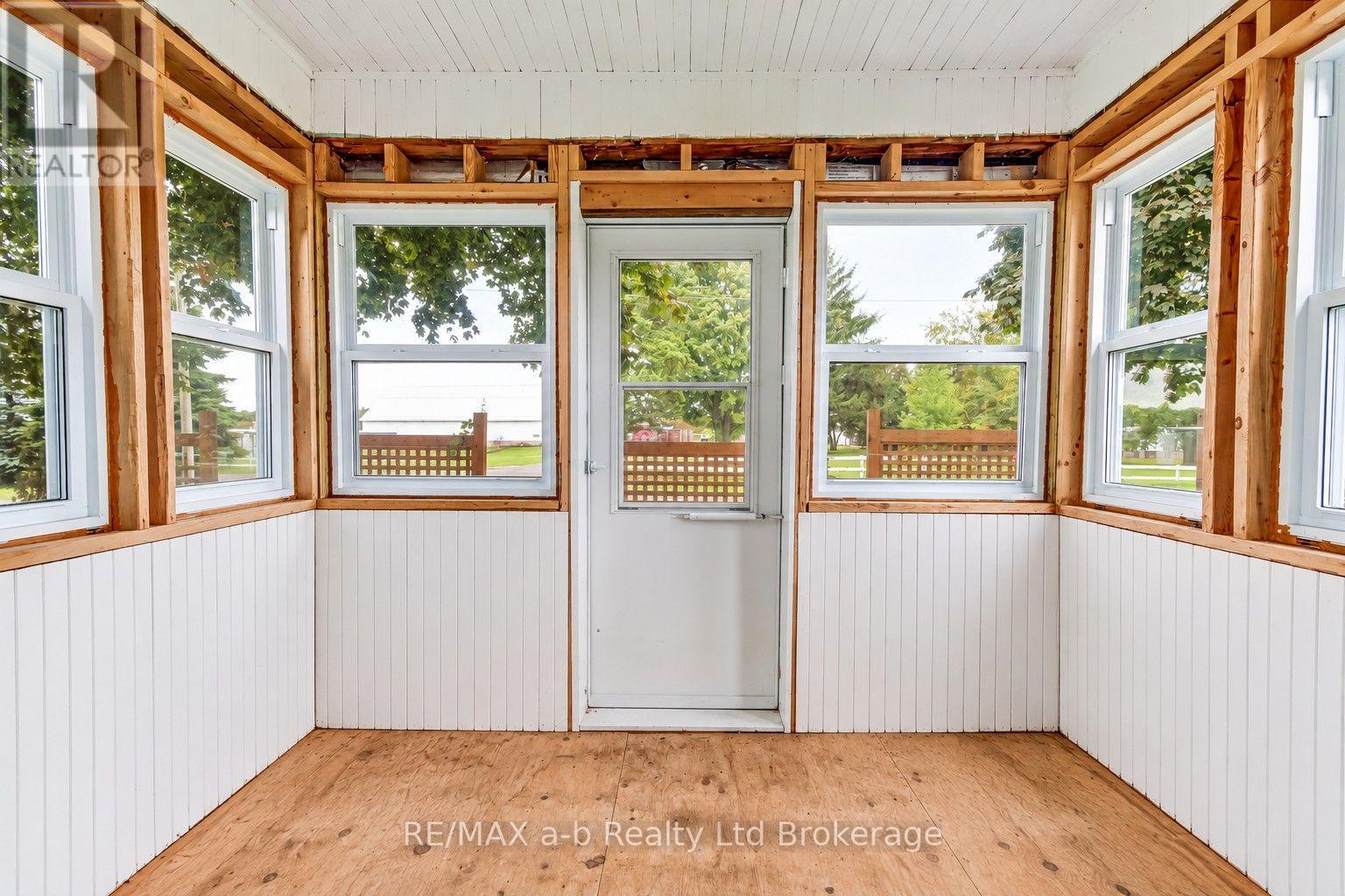 2237 Pinegrove Road, Norfolk (Pine Grove), Ontario  N4B 2E6 - Photo 16 - X13866086