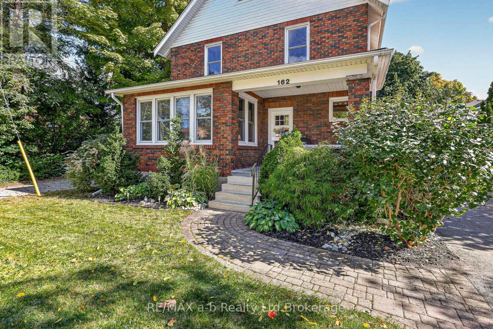 162 Graham Street, Woodstock (Woodstock - North), Ontario  N4S 6K1 - Photo 4 - X13866428