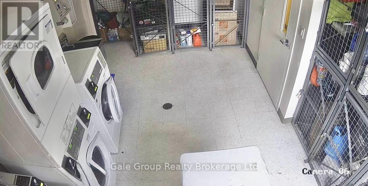 Unit-6 - 25 Paisley Boulevard E, Mississauga (Cooksville), Ontario  L5A 1P3 - Photo 10 - W13873120
