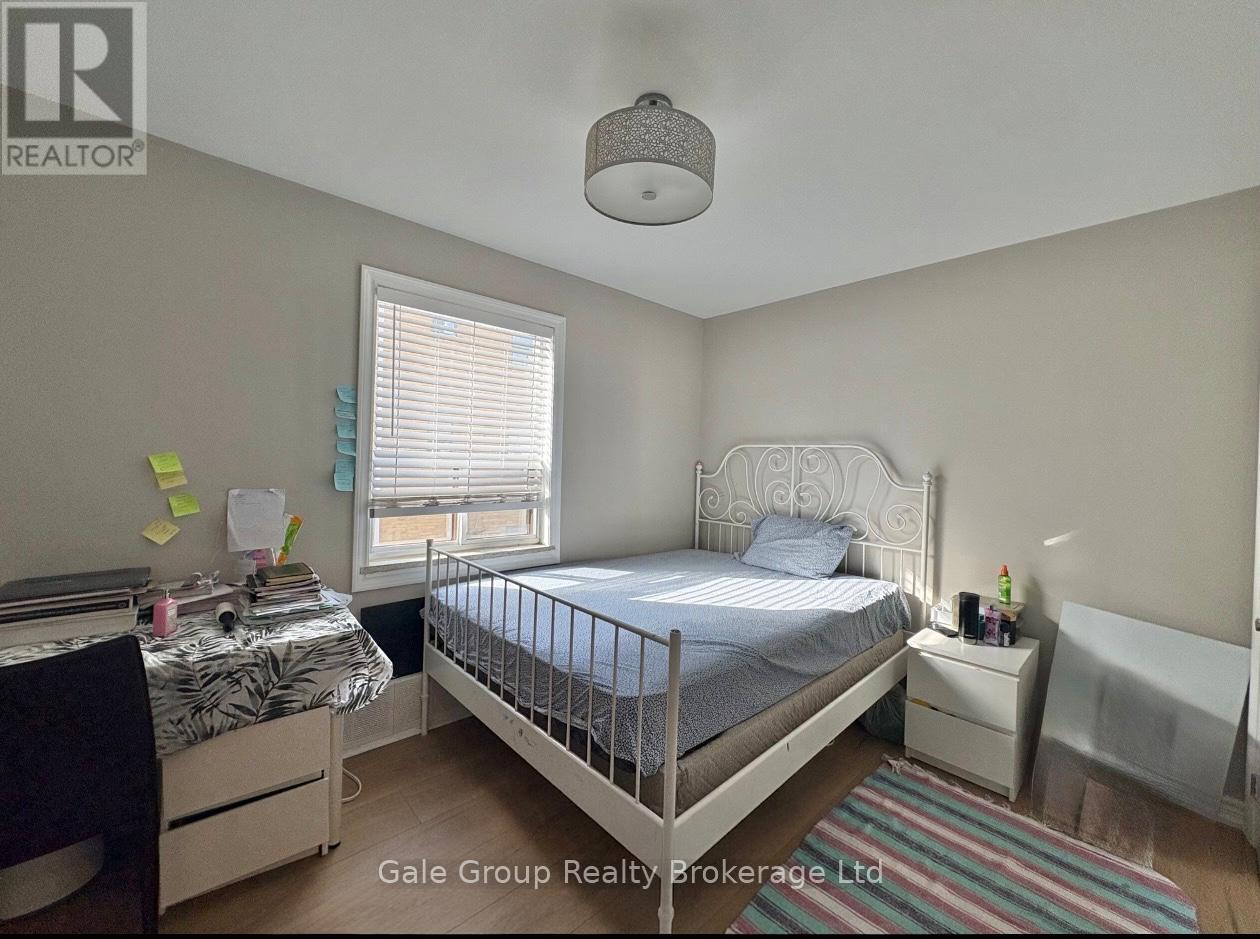 Unit-6 - 25 Paisley Boulevard E, Mississauga (Cooksville), Ontario  L5A 1P3 - Photo 6 - W13873120