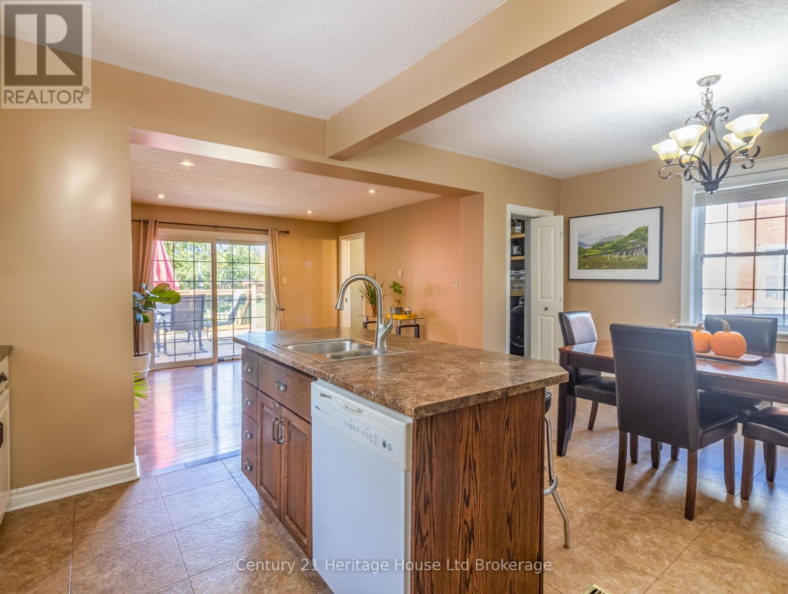 535 Richileau Avenue S, North Perth (Listowel), Ontario  N4W 1Z2 - Photo 10 - X13873652
