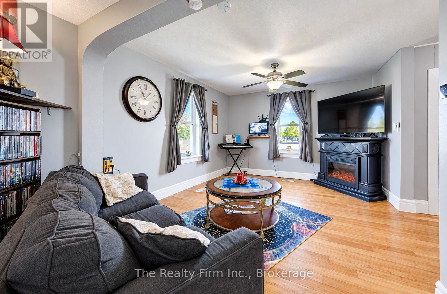 27 Mill St Street W, Perth East (Milverton), Ontario  N0K 1M0 - Photo 15 - X13876192