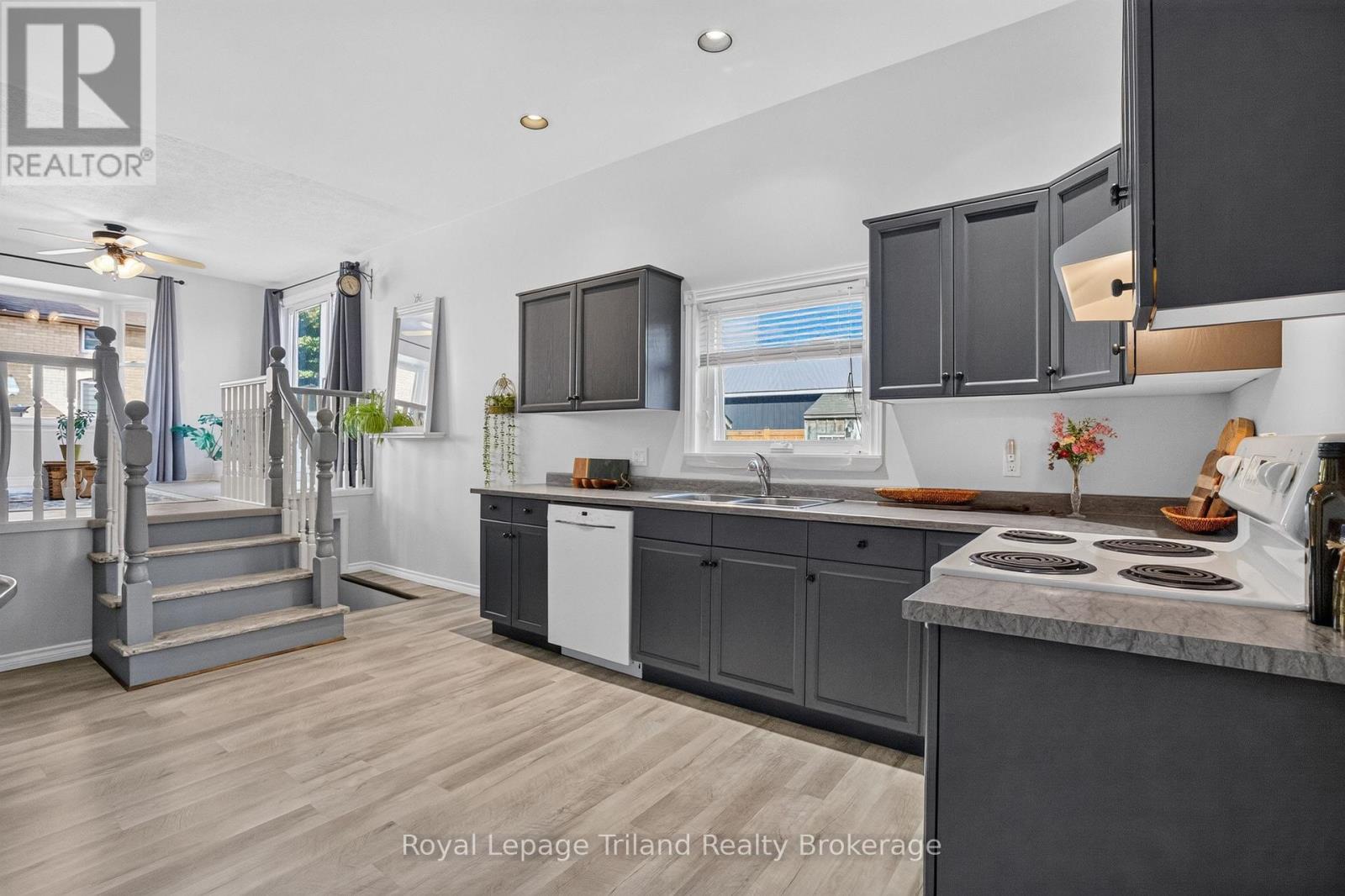 14 Elgin Street W, Norwich (Norwich Town), Ontario  N0J 1P0 - Photo 10 - X13881228