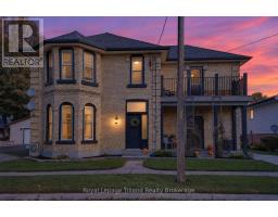 14 ELGIN STREET W, norwich (norwich town), Ontario