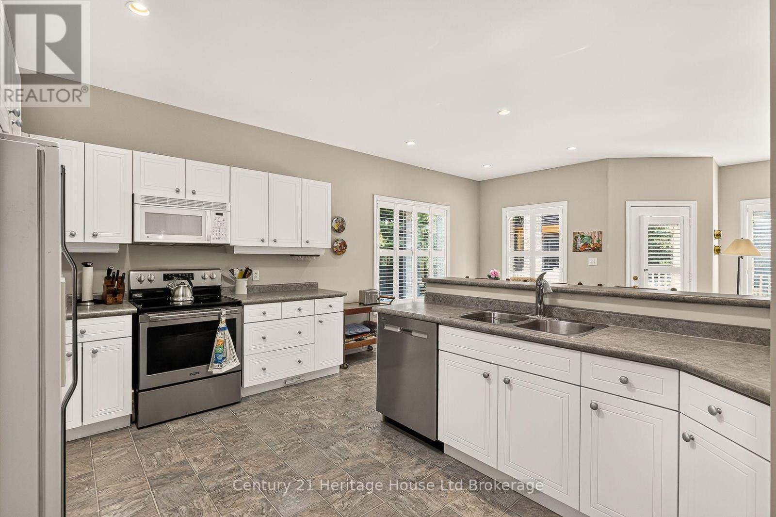 796 Springbank Avenue N, Woodstock (Woodstock - North), Ontario  N4T 1T5 - Photo 13 - X13882518