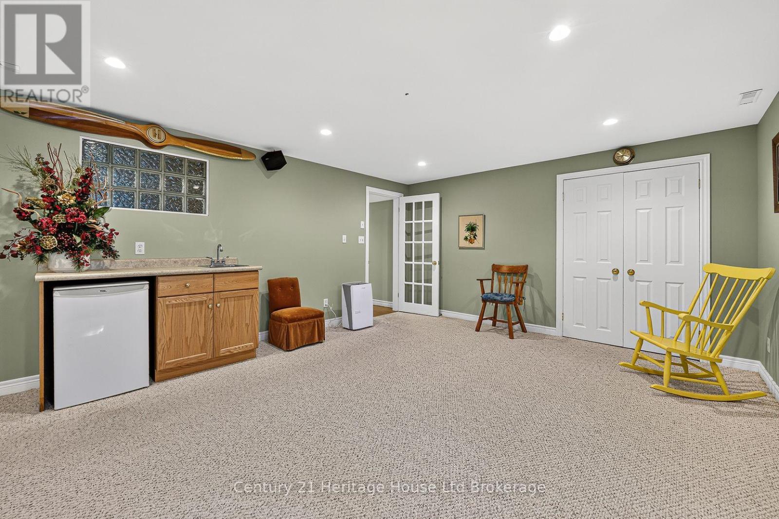 796 Springbank Avenue N, Woodstock (Woodstock - North), Ontario  N4T 1T5 - Photo 4 - X13882518