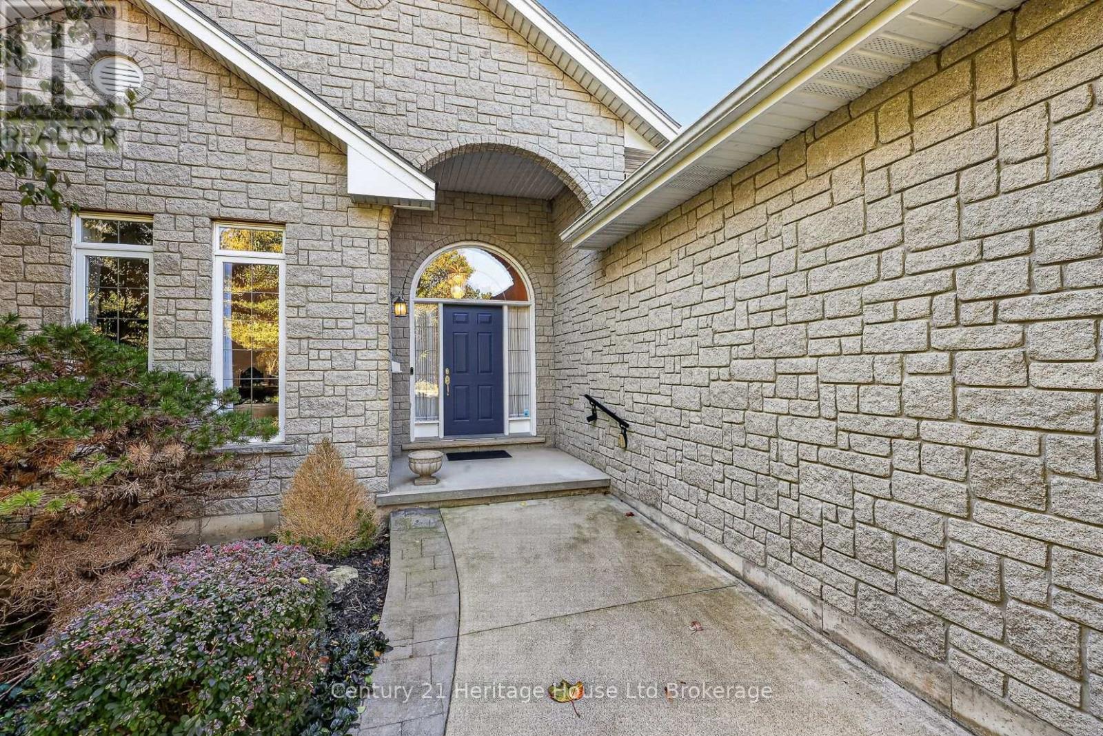 796 Springbank Avenue N, Woodstock (Woodstock - North), Ontario  N4T 1T5 - Photo 8 - X13882518