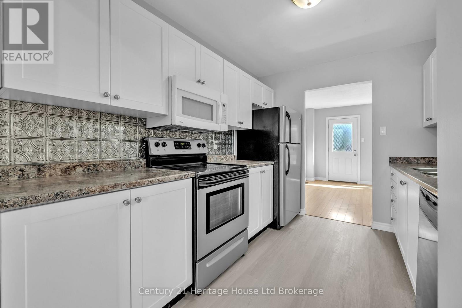 2 - 1135 Nellis Street, Woodstock (Woodstock - North), Ontario  N4T 1P7 - Photo 11 - X13882920