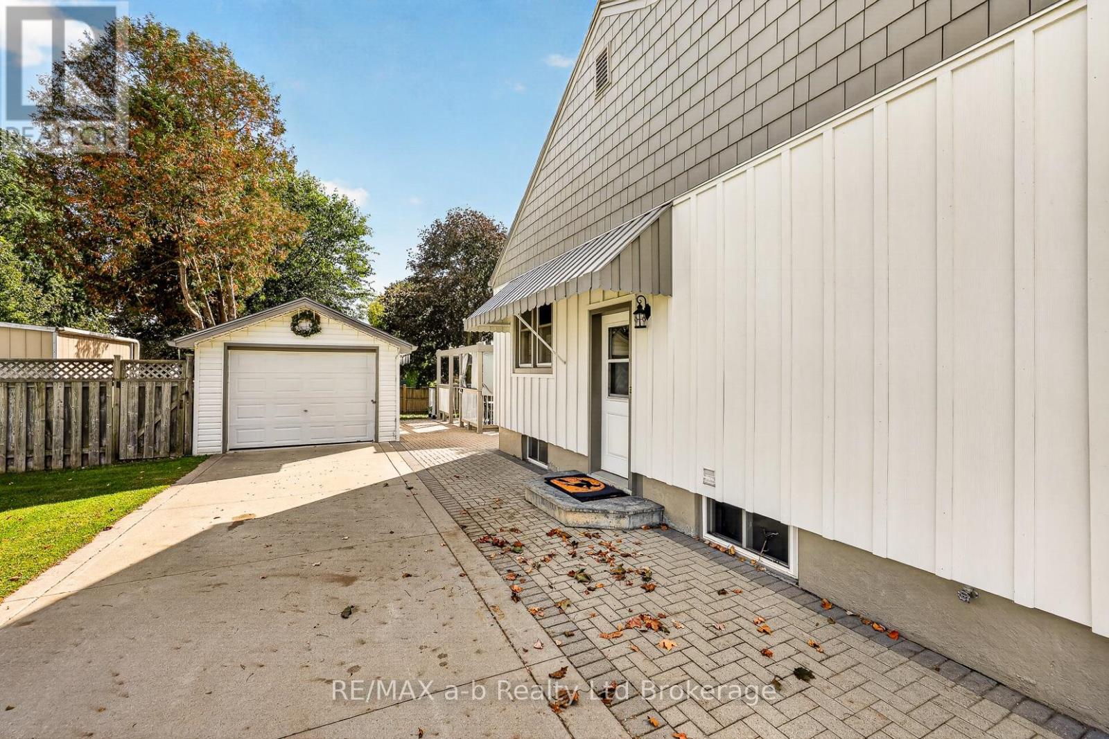 830 Maple Avenue, Woodstock (Woodstock - South), Ontario  N4S 2A6 - Photo 8 - X13883926
