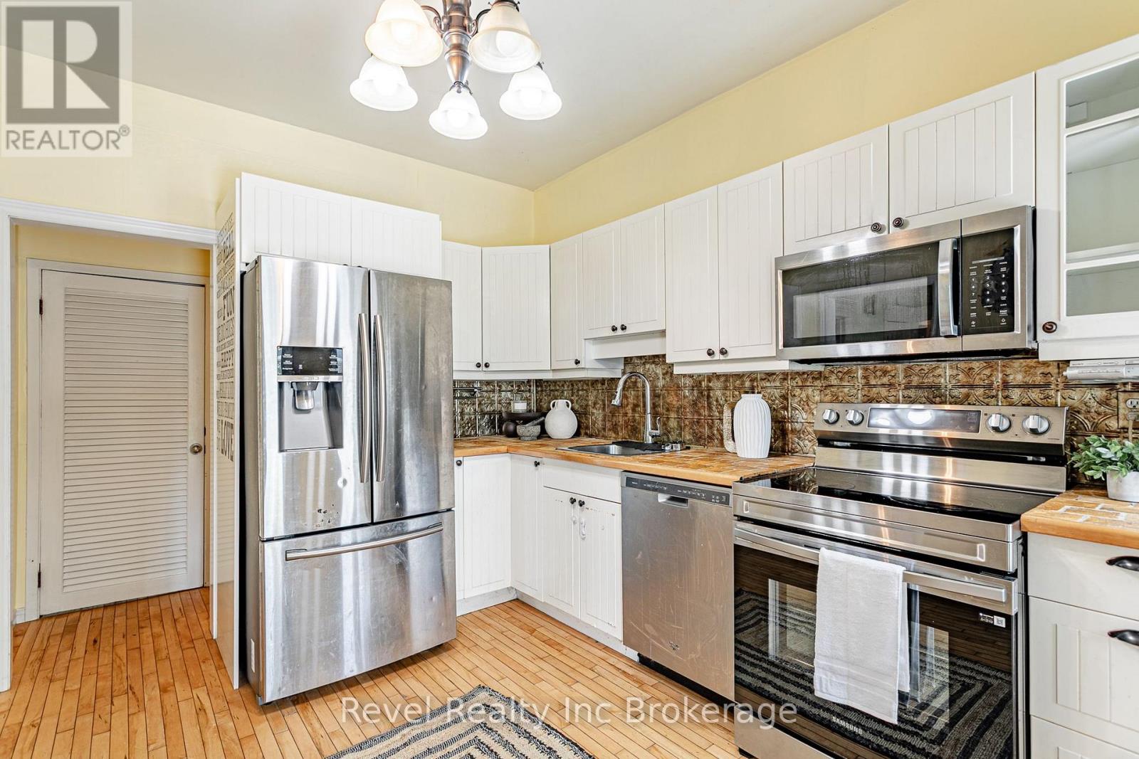 126 Huron Street, Woodstock (Woodstock - North), Ontario  N4S 6Z8 - Photo 16 - X13884968