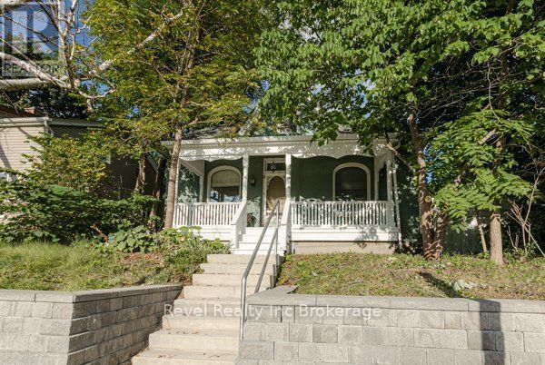 126 Huron Street, Woodstock (Woodstock - North), Ontario  N4S 6Z8 - Photo 3 - X13884968