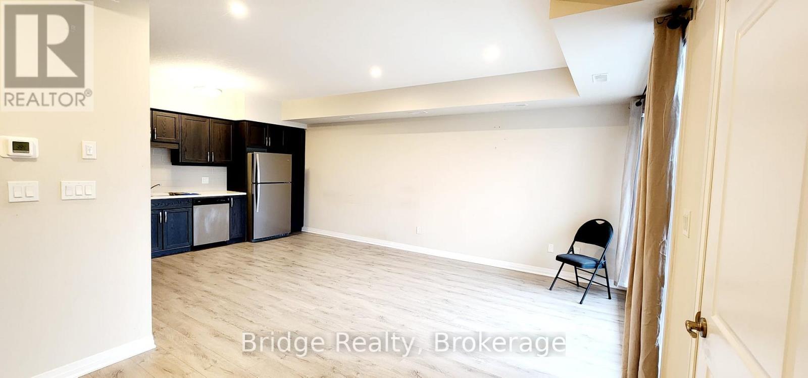 96 Seabrook Drive, Kitchener, Ontario  N2R 0R7 - Photo 3 - X13935752