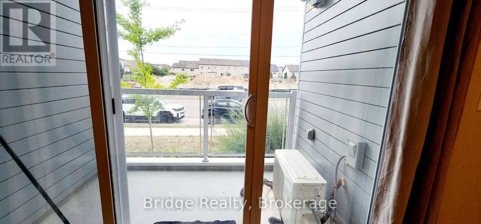 96 Seabrook Drive, Kitchener, Ontario  N2R 0R7 - Photo 6 - X13935752