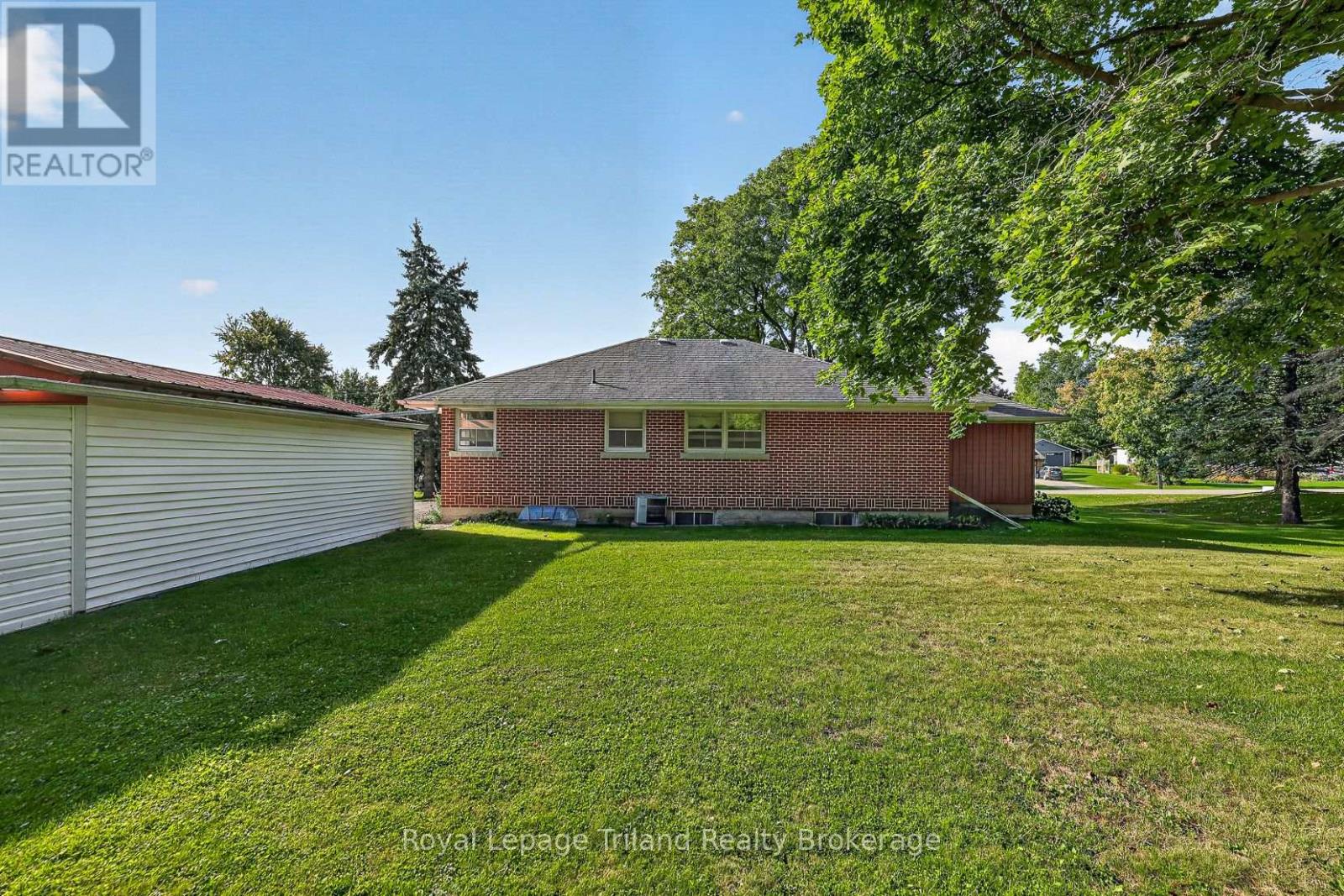 30 Young Street, East Zorra-Tavistock (Innerkip), Ontario  N0J 1M0 - Photo 16 - X14004234
