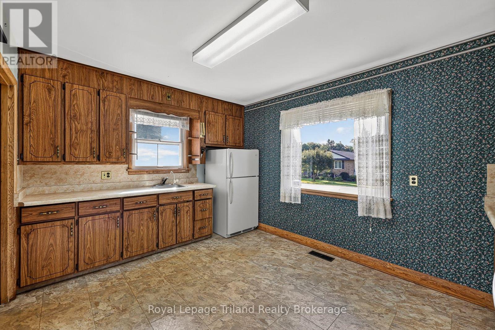 30 Young Street, East Zorra-Tavistock (Innerkip), Ontario  N0J 1M0 - Photo 23 - X14004234