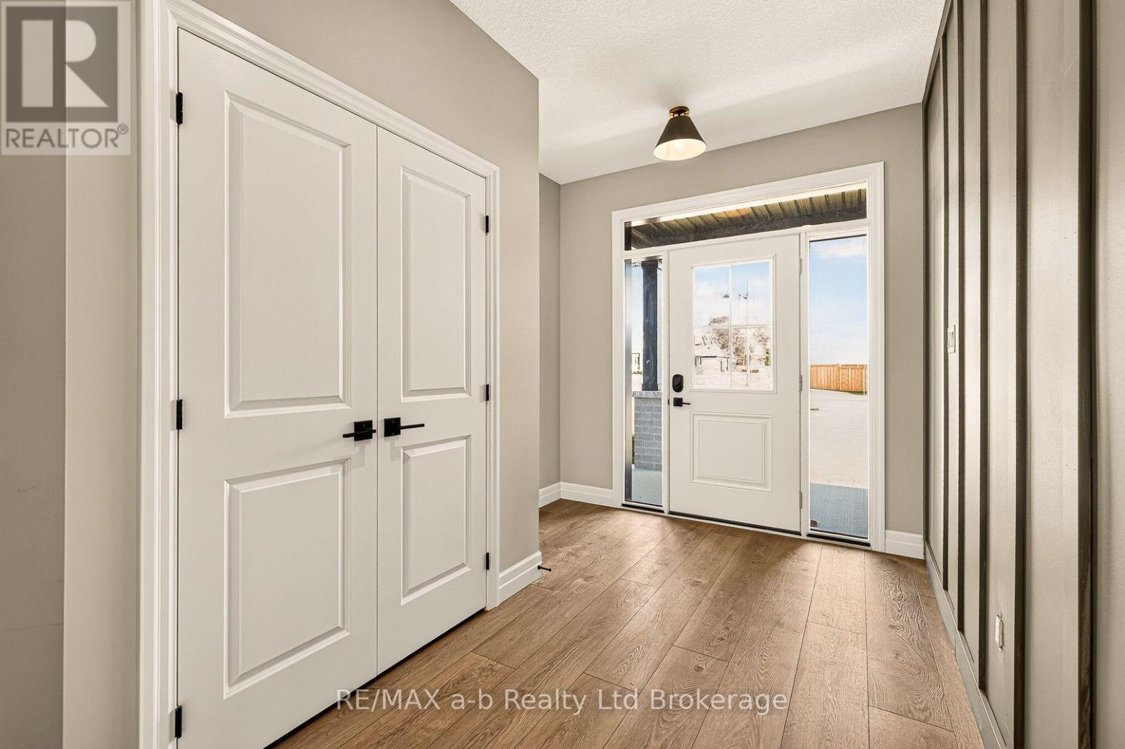 6 Diamond Street, East Zorra-Tavistock (Tavistock), Ontario  N0B 2R0 - Photo 8 - X14006662