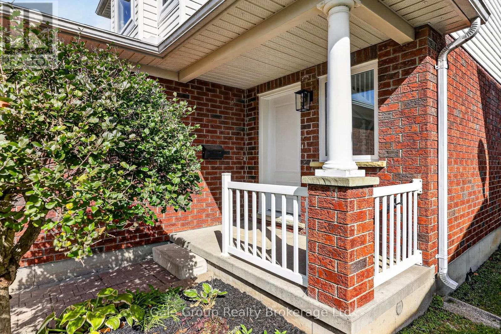 565 Sales Drive, Woodstock (Woodstock - South), Ontario  N4S 9A1 - Photo 3 - X14009792