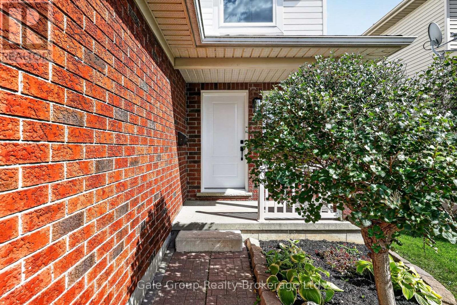 565 Sales Drive, Woodstock (Woodstock - South), Ontario  N4S 9A1 - Photo 4 - X14009792