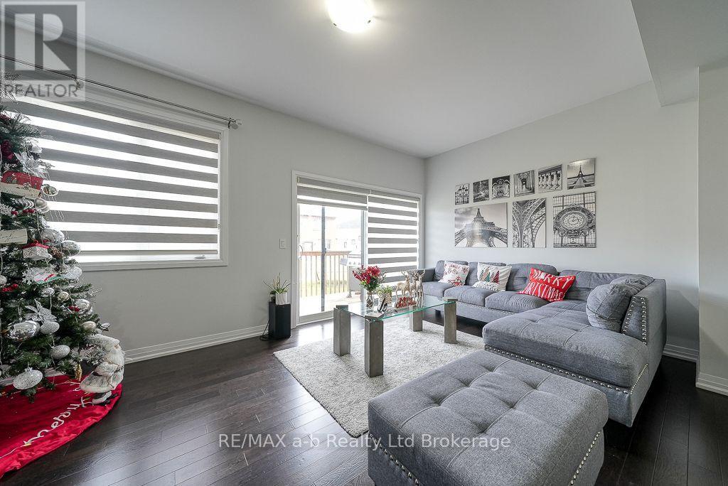 1137 Edinburgh Drive, Woodstock (Woodstock - North), Ontario  N4T 0M3 - Photo 17 - X14025476